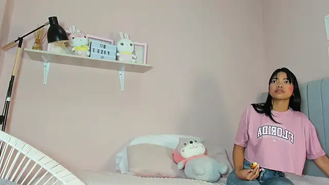 mary cute9 online show from 09.30.25