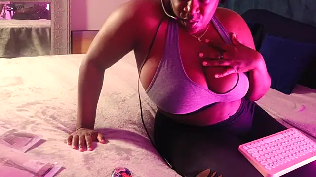 lovelyenigma365 online show from 03.14.25