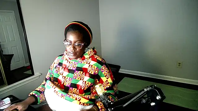 Snapshot of lovelyenigma365 chatting on 02.06.26 lovelyenigma365 online show from 02.06.26