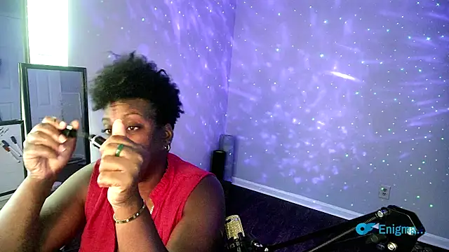 Snapshot of lovelyenigma365 chatting on 02.18.26 lovelyenigma365 online show from 02.18.26