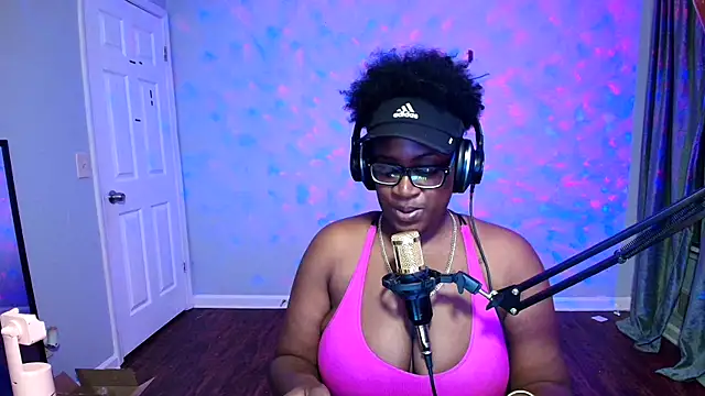 Snapshot of lovelyenigma365 chatting on 03.22.26 lovelyenigma365 online show from 03.22.26