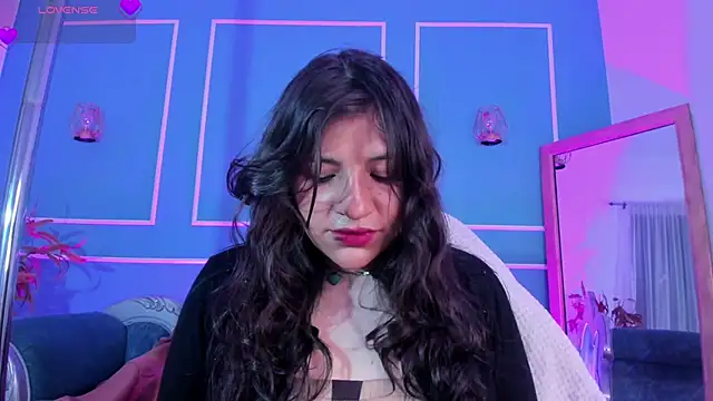 TaraTaylorr online show from 11.05.25