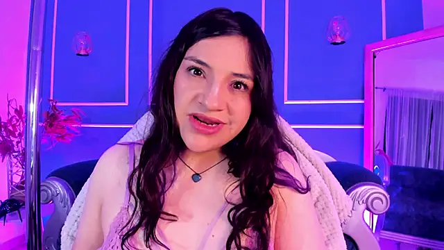 TaraTaylorr online show from 12.16.25