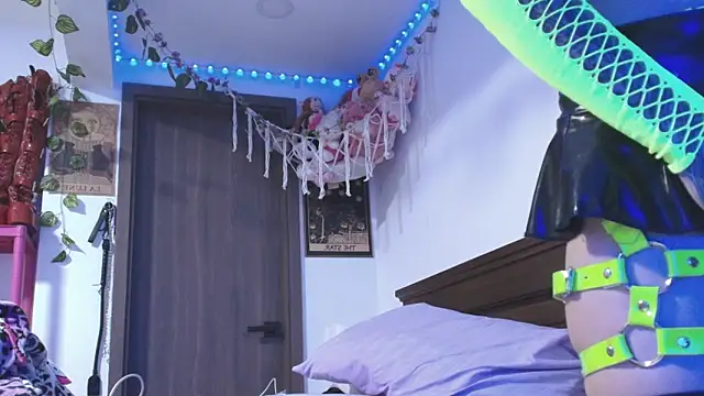  mollycrystal online show from 02.16.26