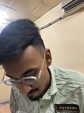 hypersexdriveboi online show from 02.28.25