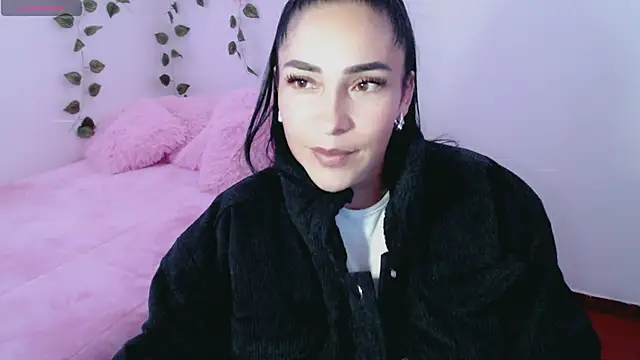 luna lgomez  online show from 03.08.25