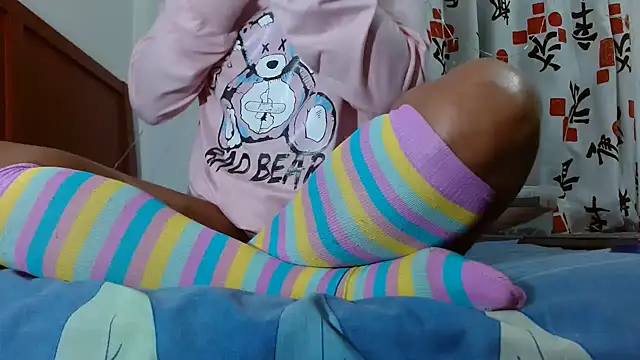 Snapshot of FresitaSquirt24 chatting on 12.01.25 FresitaSquirt24 online show from 12.01.25