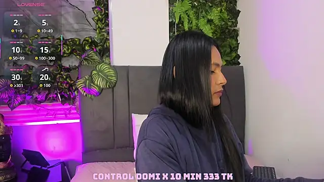 Fernanda liie  online show from 10.29.25