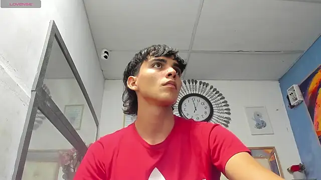 heiker  online show from 03.05.25