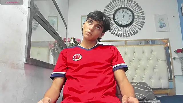 heiker  online show from 03.08.25