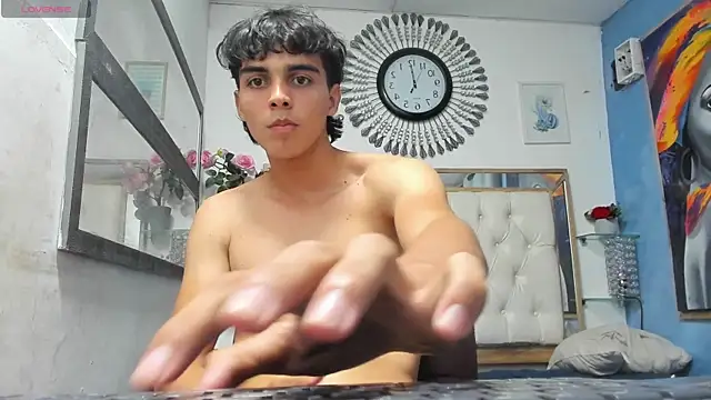 heiker  online show from 03.11.25