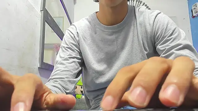 heiker  online show from 03.21.25