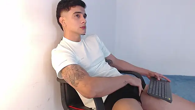 adam levis17 online show from 11.13.25