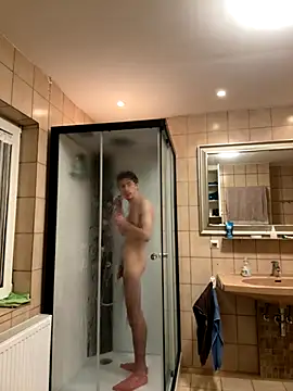 Snapshot of xy_monkeyBigCock chatting on 11.13.25 xy monkeyBigCock online show from 11.13.25