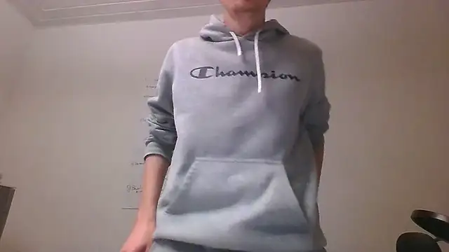 Snapshot of xy_monkeyBigCock chatting on 12.01.25 xy monkeyBigCock online show from 12.01.25