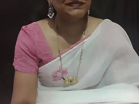 Snapshot of sugandha_bhabhi chatting on 07.09.26 sugandha bhabhi online show from 07.09.26