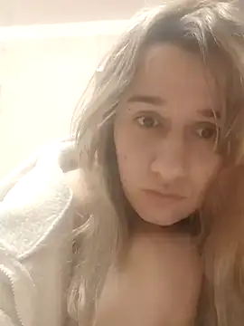 Aurorahoney online show from 02.27.25