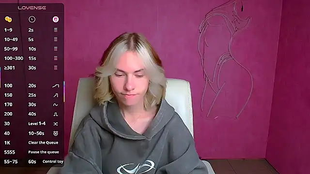 Fiona Night online show from 09.26.25