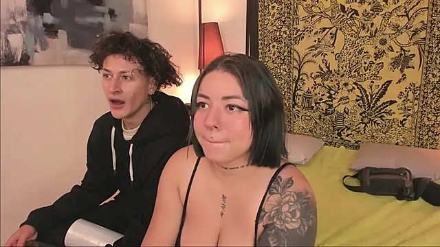 Aria and orien online show from 11.08.25