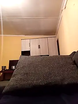 JuicyMilkyTizzy online show from 11.02.25