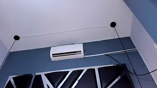 Melissa 23  online show from 12.14.25