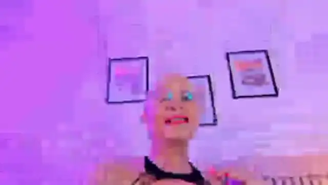 Snapshot of Lucy_Milf_68 chatting on 11.22.25 Lucy Milf 68 online show from 11.22.25