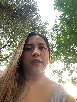 Snapshot of lunaxxx_69 chatting on 12.03.25 lunaxxx 69 online show from 12.03.25