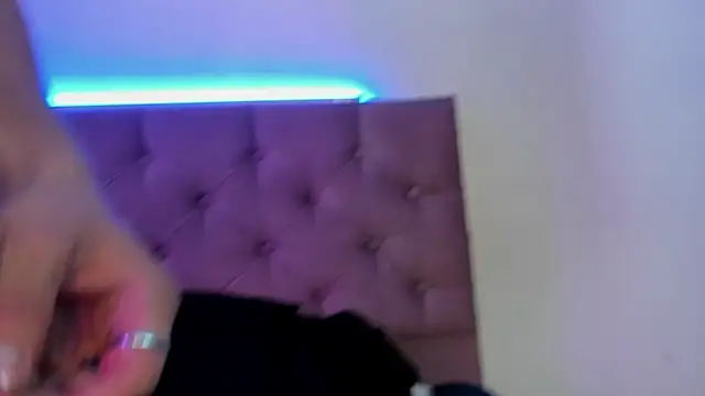 Snapshot of Andrew_Wolff chatting on 03.02.25 Andrew Wolff online show from 03.02.25