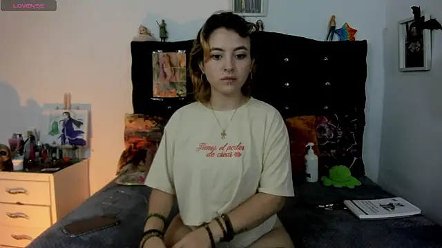 young jung online show from 11.29.25