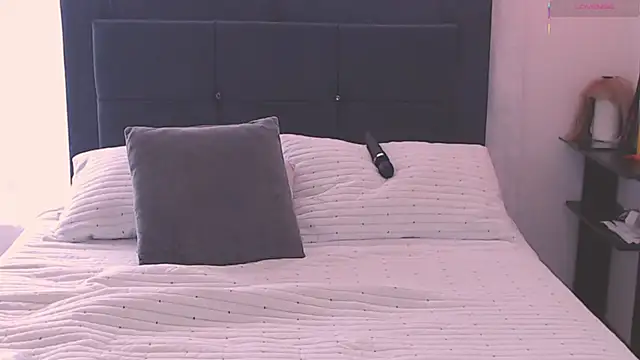 Sharlot-7 online show from 02.21.26