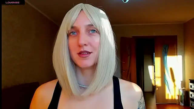 desired zzoya online show from 11.18.25