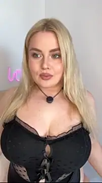 April Vancee online show from 04.18.26