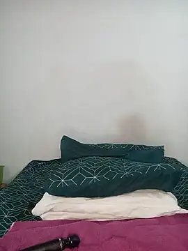 Missvixen81 online show from 06.26.26