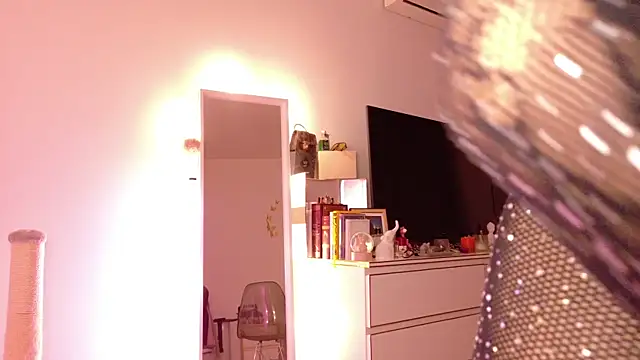 MiaKnoxxx online show from 01.05.26