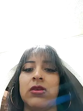 Sarah917 online show from 11.21.25