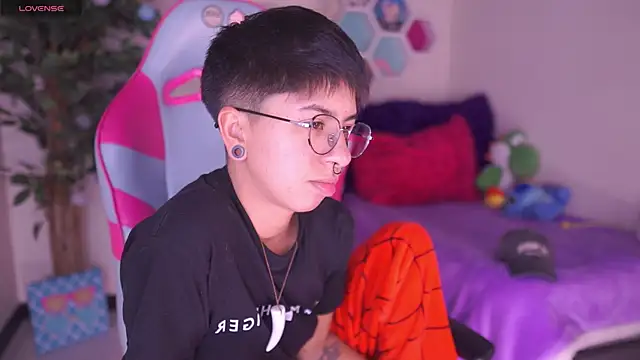 tommy blue online show from 04.09.26