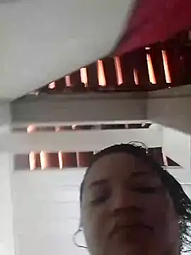 Snapshot of viviksmel chatting on 11.16.25 viviksmel online show from 11.16.25