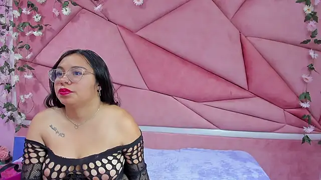  Violeta 18 online show from 10.26.25