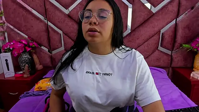  Violeta 18 online show from 11.28.25