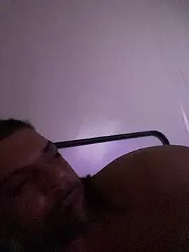 Nitobooy77 online show from 04.16.26