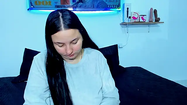 Snapshot of Celestte chatting on 03.20.25 Celestte online show from 03.20.25