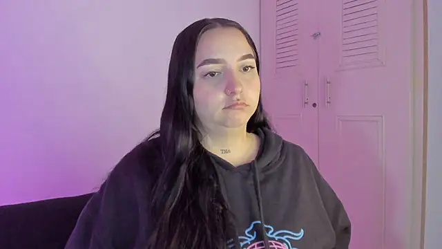 Snapshot of Celestte chatting on 10.05.25 Celestte online show from 10.05.25