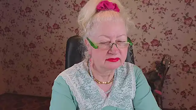 Snapshot of Maya_Mayflower chatting on 03.13.26 Maya Mayflower online show from 03.13.26