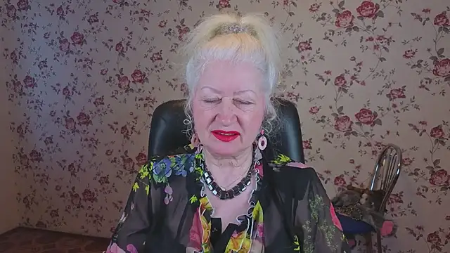 Snapshot of Maya_Mayflower chatting on 03.21.26 Maya Mayflower online show from 03.21.26