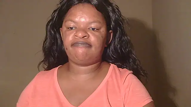 Snapshot of ebony_rose11 chatting on 02.10.25 ebony rose11 online show from 02.10.25