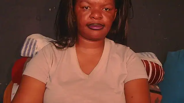 Snapshot of ebony_rose11 chatting on 05.16.26 ebony rose11 online show from 05.16.26