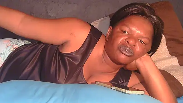 Snapshot of ebony_rose11 chatting on 05.23.26 ebony rose11 online show from 05.23.26