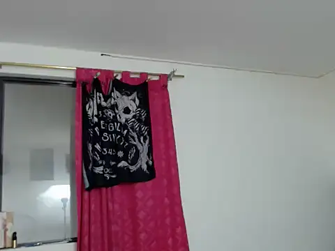 Snapshot of KratosAfroditacs chatting on 11.15.25 KratosAfroditacs online show from 11.15.25