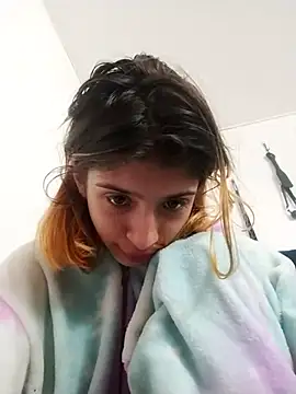 Snapshot of KratosAfroditacs chatting on 11.19.25 KratosAfroditacs online show from 11.19.25