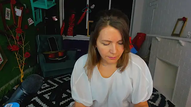 NicoleHitman online show from 03.05.25